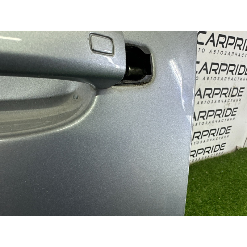 Дверь (наружные элементы кузова) AUDI A4 B8 2010 2.0 CAEB 8K0831051J