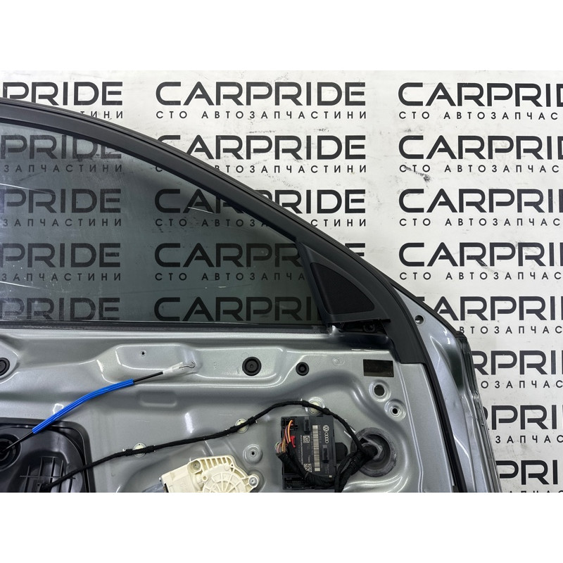 Дверь (наружные элементы кузова) AUDI A4 B8 2010 2.0 CAEB 8K0831051J