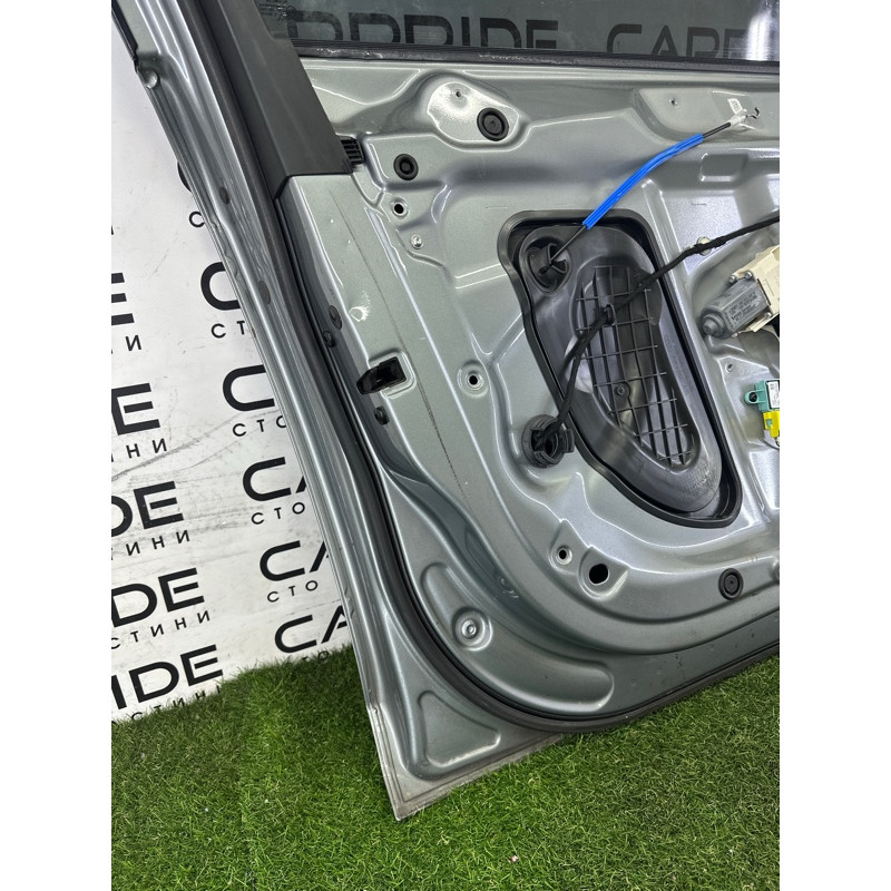 Дверь (наружные элементы кузова) AUDI A4 B8 2010 2.0 CAEB 8K0831051J