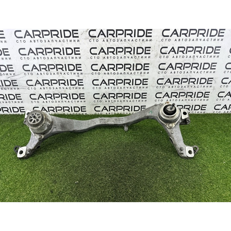 Кронштейн двигателя (кронштейны двигателя) Volkswagen Touareg NF 2012 3.0 Hybrid CGFA 7P0199207