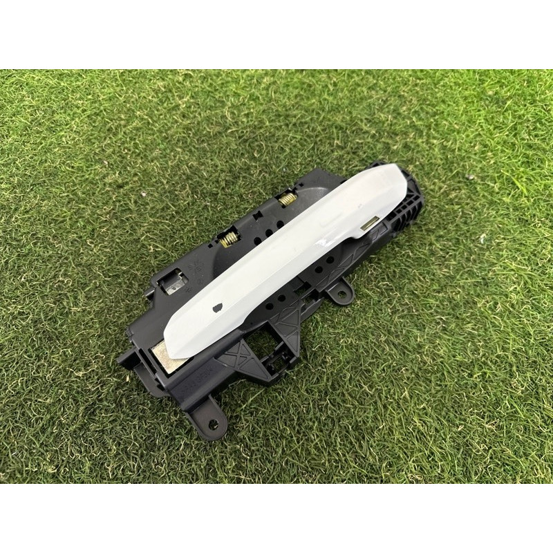 Ручка двери внешняя (кузов и элементы) AUDI A4 B9 2018 2.0 DBPA 8W0837239GRU