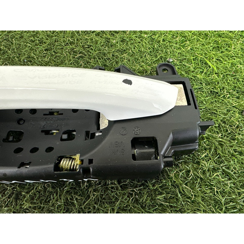 Ручка двери внешняя (кузов и элементы) AUDI A4 B9 2018 2.0 DBPA 8W0837239GRU