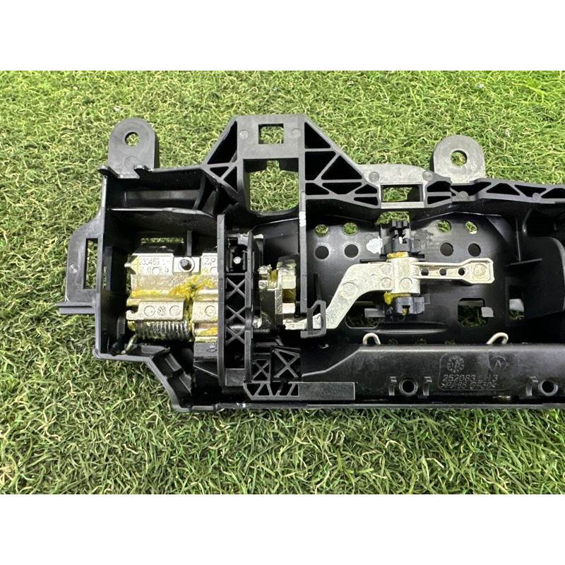 Ручка двери внешняя (кузов и элементы) AUDI A4 B9 2018 2.0 DBPA 8W0837239GRU