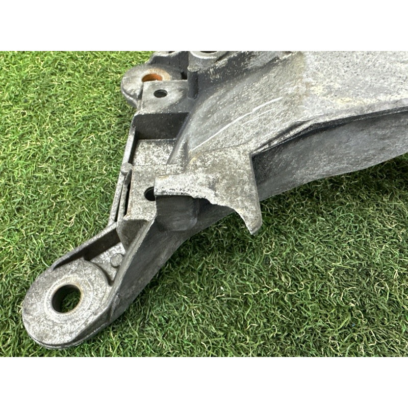 Траверса (трансмиссия) AUDI Q5 8R 2010 3.2 CALB 4H0399263L