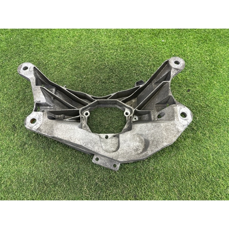 Траверса (трансмиссия) AUDI Q5 8R 2010 3.2 CALB 4H0399263L