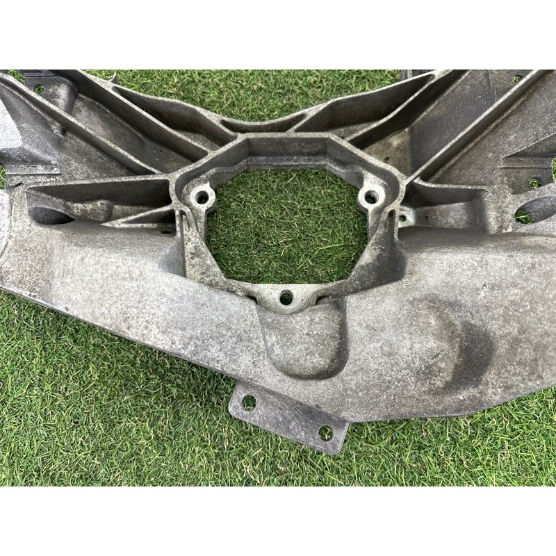 Траверса (трансмиссия) AUDI Q5 8R 2010 3.2 CALB 4H0399263L