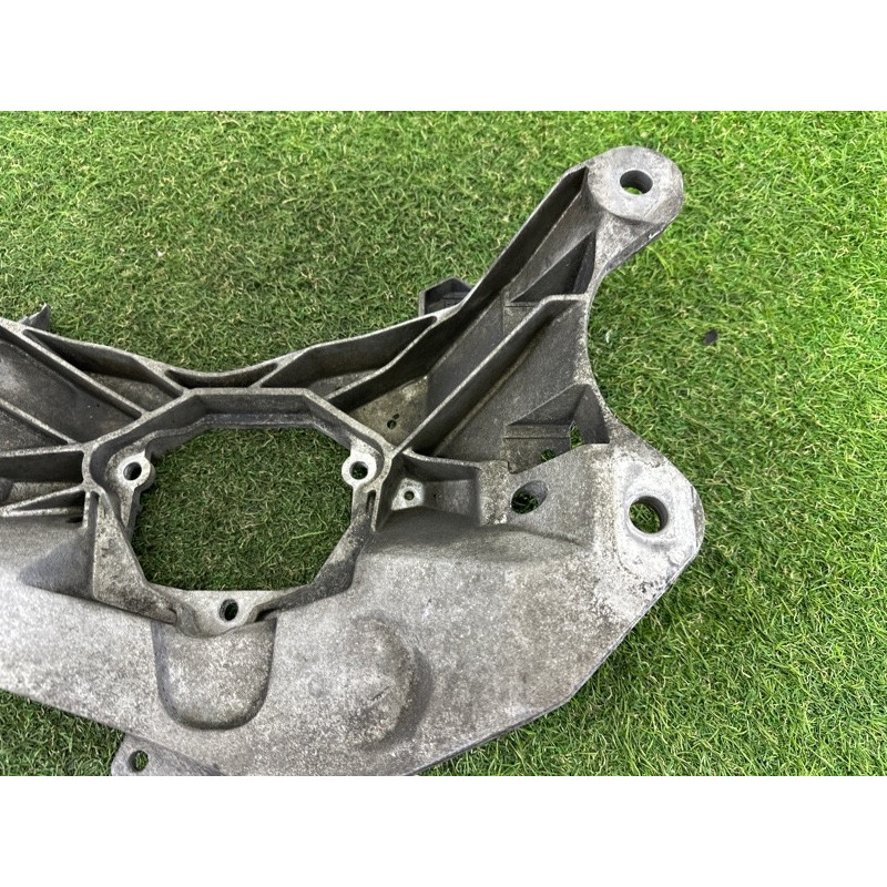 Траверса (трансмиссия) AUDI Q5 8R 2010 3.2 CALB 4H0399263L