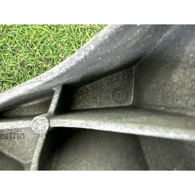 Траверса (трансмиссия) AUDI Q5 8R 2010 3.2 CALB 4H0399263L