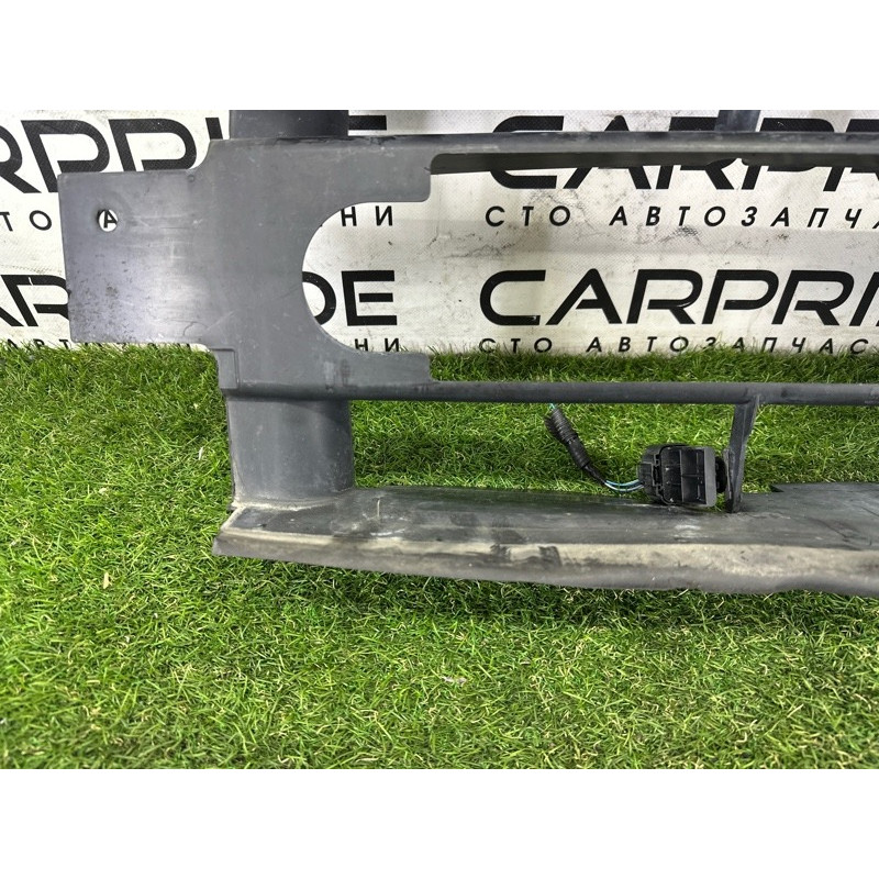 Диффузор радиатора (кузов и элементы) LAND ROVER RANGE ROVER Sport L494 2016 3.0 Diesel LR043739