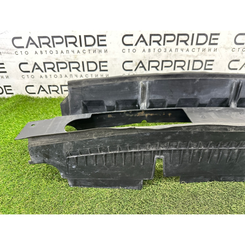 Диффузор радиатора (кузов и элементы) LAND ROVER RANGE ROVER Sport L494 2016 3.0 Diesel LR043739