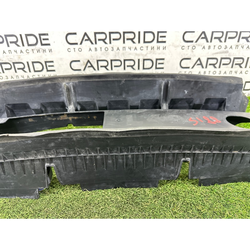 Диффузор радиатора (кузов и элементы) LAND ROVER RANGE ROVER Sport L494 2016 3.0 Diesel LR043739