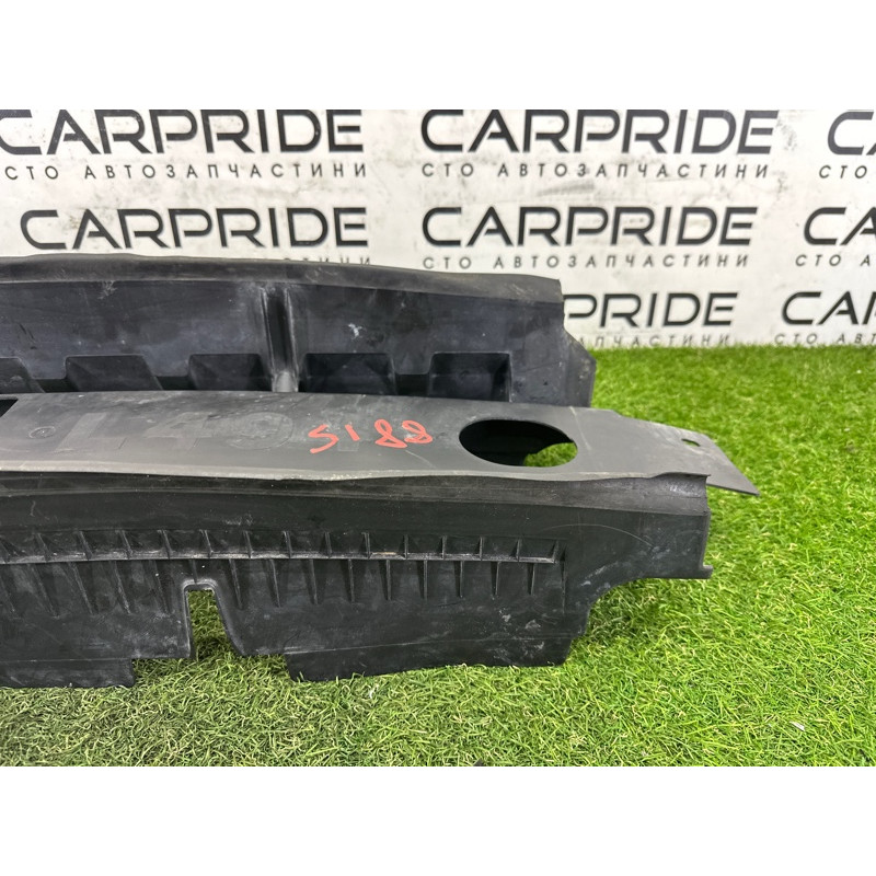 Диффузор радиатора (кузов и элементы) LAND ROVER RANGE ROVER Sport L494 2016 3.0 Diesel LR043739