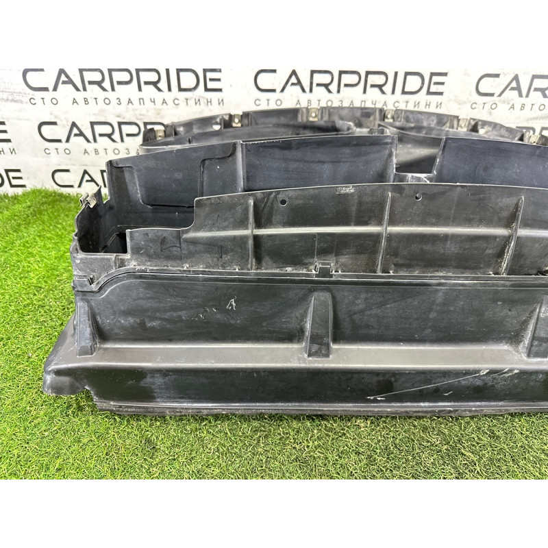 Диффузор радиатора (кузов и элементы) BMW 7-series F01 2011 3.0 N54 51747183854