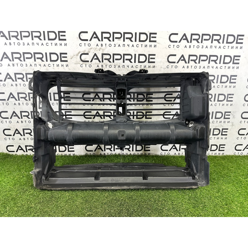 Диффузор радиатора (кузов и элементы) BMW 7-series F01 2011 3.0 N54 51747183854