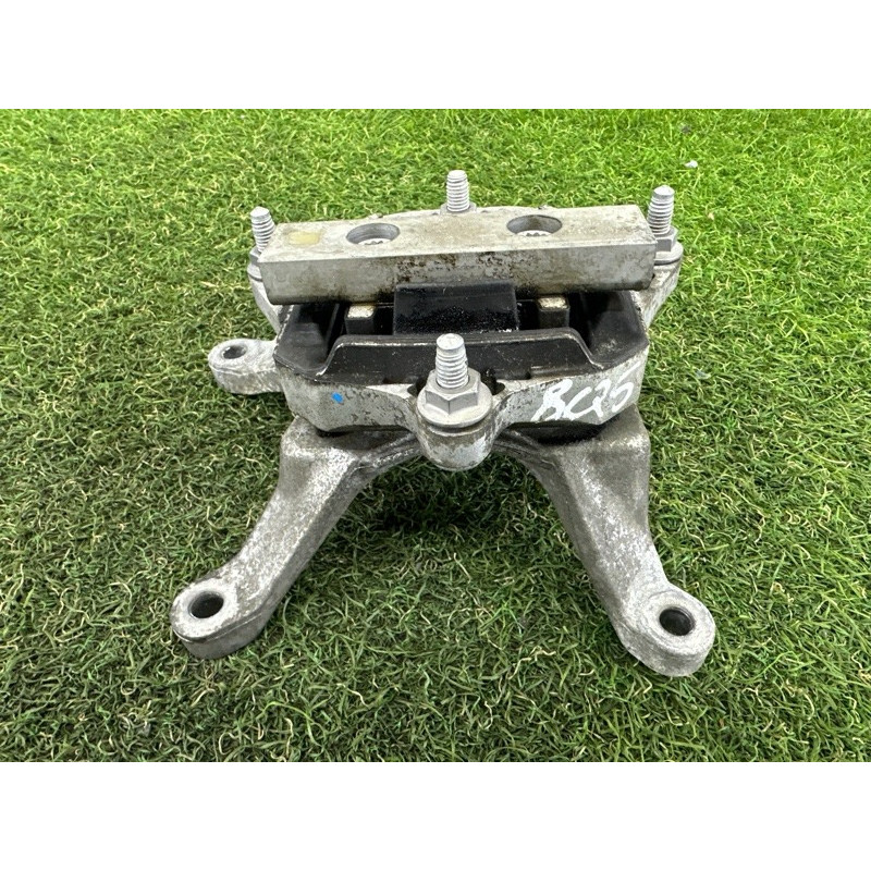 Подушка КПП (трансмиссия) AUDI Q5 FY 2018 2.0 DAYB 8W0399156AQ