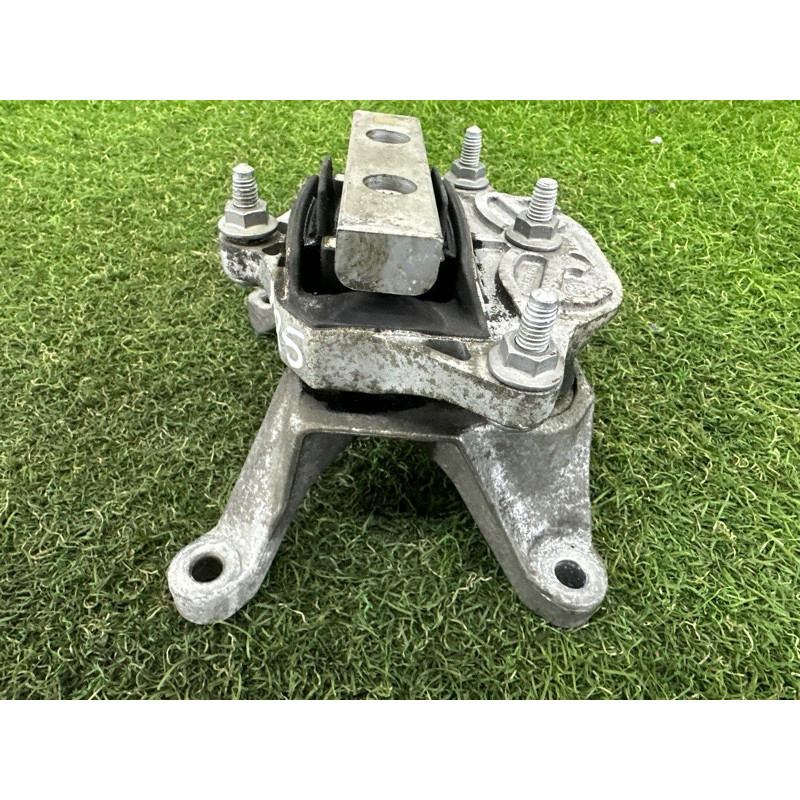 Подушка КПП (трансмиссия) AUDI Q5 FY 2018 2.0 DAYB 8W0399156AQ