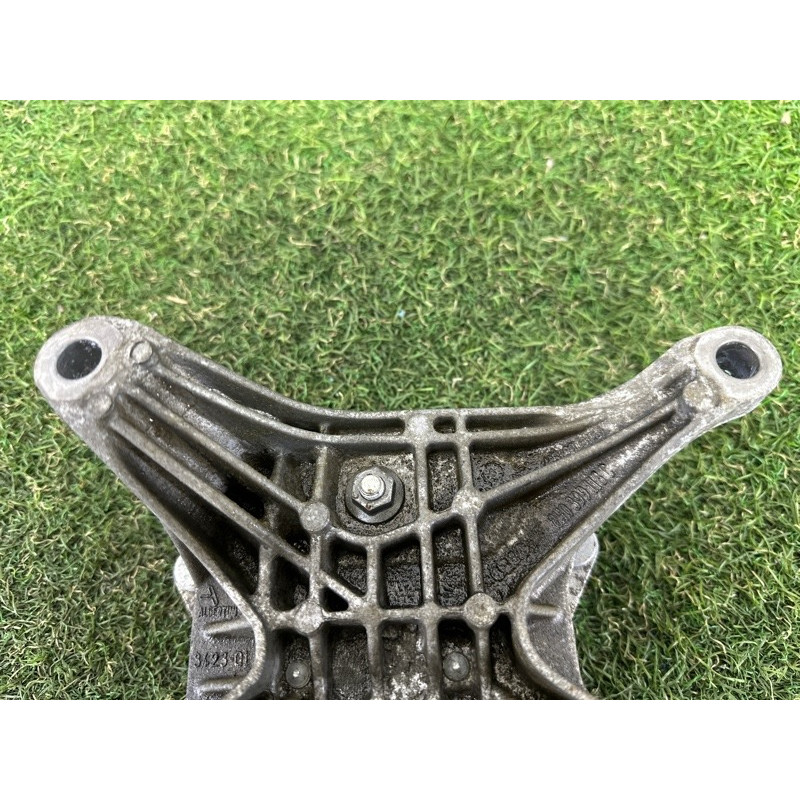 Подушка КПП (трансмиссия) AUDI Q5 FY 2018 2.0 DAYB 8W0399156AQ