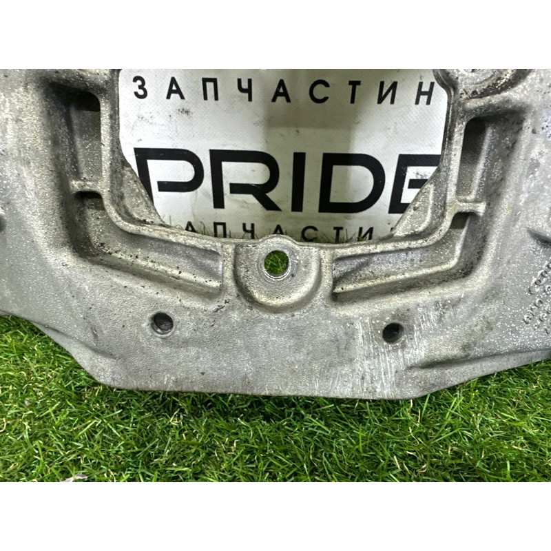 Траверса (трансмиссия) AUDI A4 B8 2010 2.0 CAEB 8K0399263K