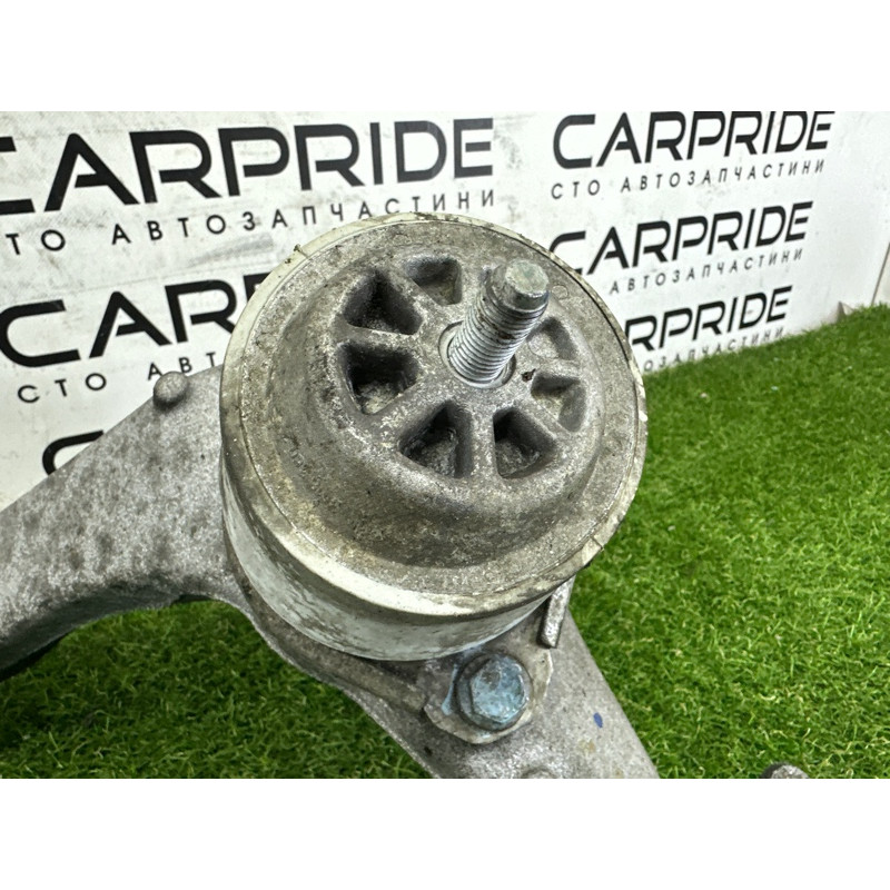 Кронштейн двигателя (кронштейны двигателя) Volkswagen Touareg NF 2012 3.0 TDI 7P0199207