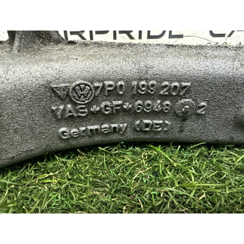 Кронштейн двигателя (кронштейны двигателя) Volkswagen Touareg NF 2012 3.0 TDI 7P0199207