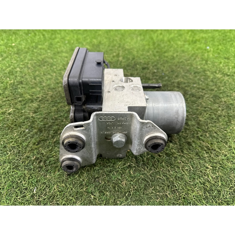 Блок abs (тормозная система) AUDI Q7 4M 2017 3.0 CREC 4M0614517AB