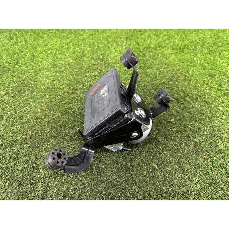 Блок ABS (гальмівна система) BMW 3-series F30 2015 2.0 34516897117