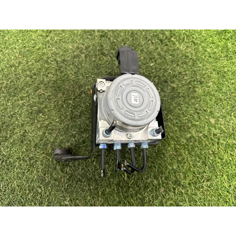 Блок ABS (гальмівна система) BMW 3-series F30 2015 2.0 34516897117