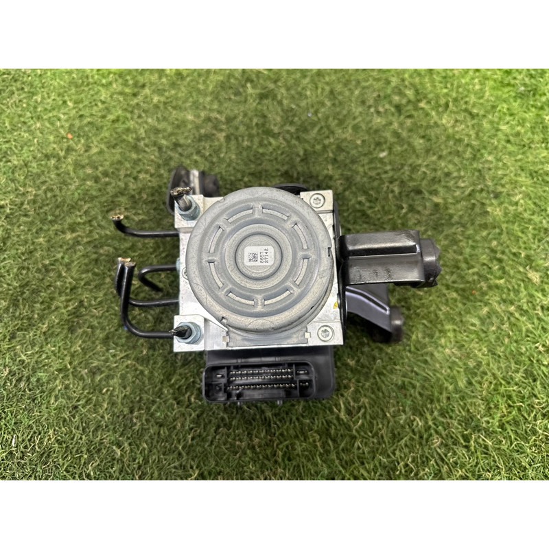 Блок ABS (гальмівна система) BMW 3-series F30 2015 2.0 34516897117