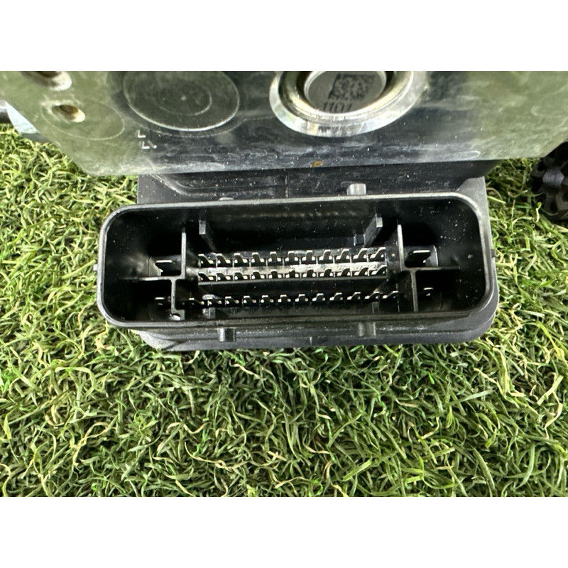 Блок ABS (гальмівна система) BMW 3-series F30 2015 2.0 34516897117