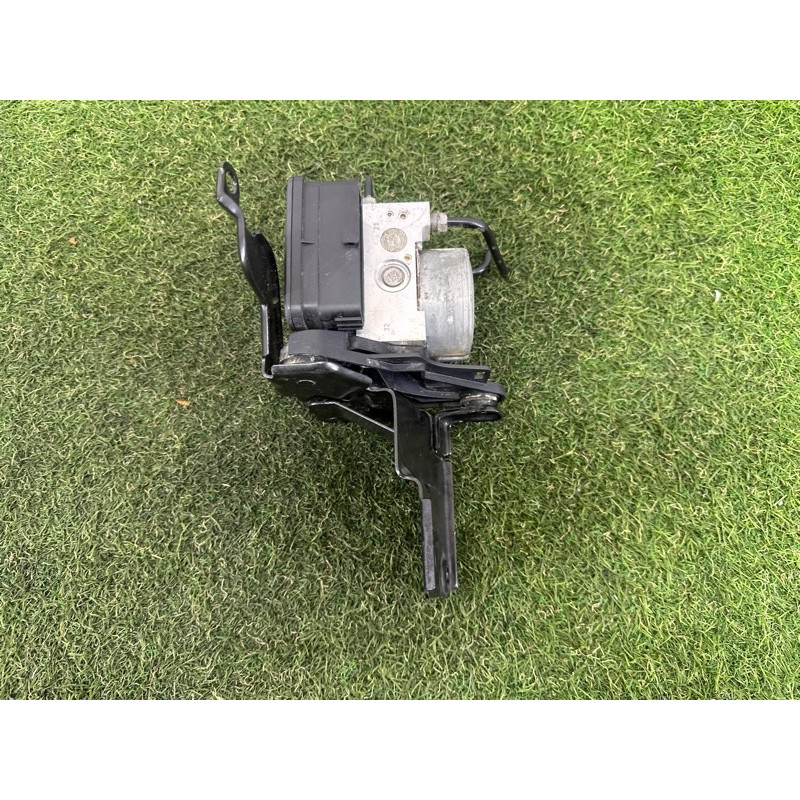 Блок abs (тормозная система) AUDI A3 8V 2016 1.8 CNSB 3Q0614517AA