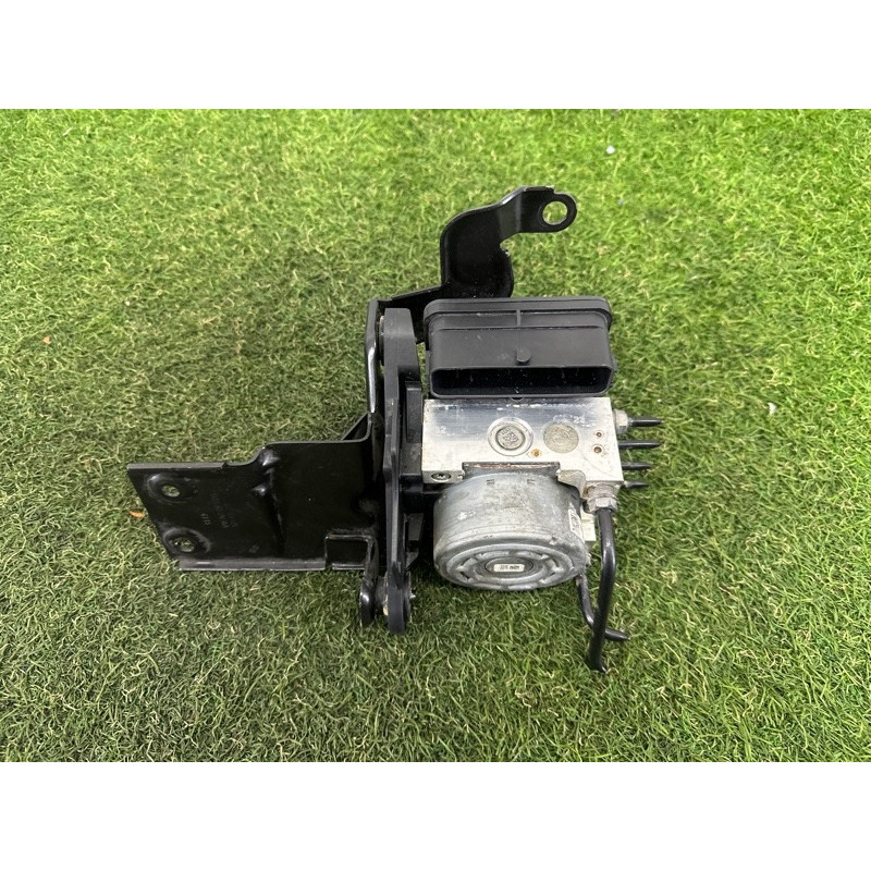 Блок abs (тормозная система) AUDI A3 8V 2016 1.8 CNSB 3Q0614517AA