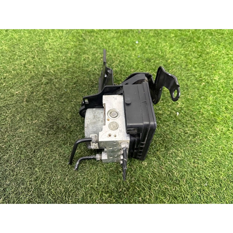 Блок abs (тормозная система) AUDI A3 8V 2016 1.8 CNSB 3Q0614517AA