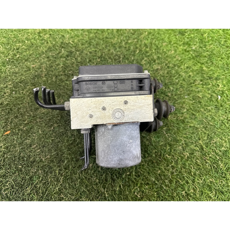 Блок abs (тормозная система) AUDI Q5 8R 2010 3.2 CALB 8R0614517AJ