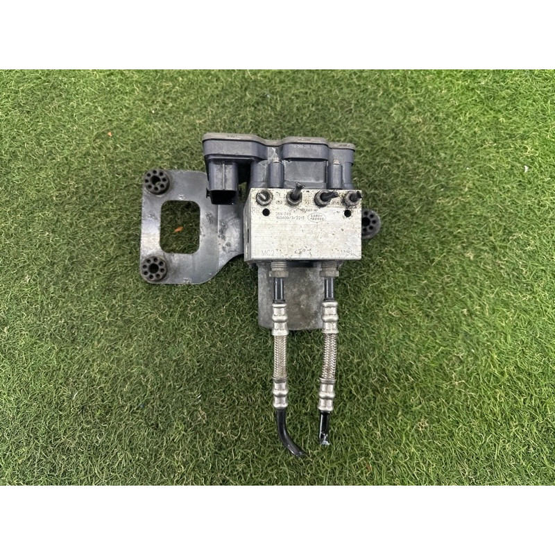 Блок ABS (тормозная система) LAND ROVER RANGE ROVER Sport L494 2016 3.0 Diesel LR084890