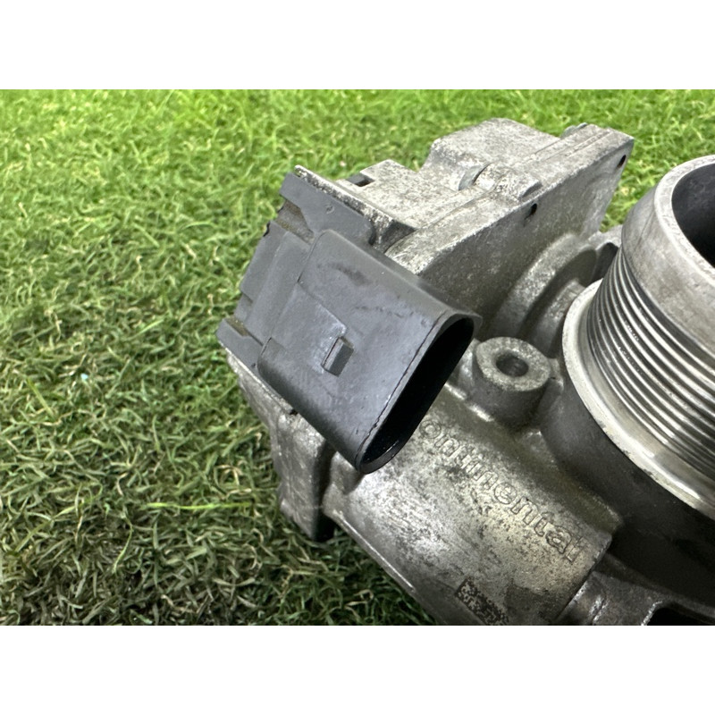 Дроссельная заслонка (электрика двигателя) Volkswagen Touareg NF 2012 3.0 TDI 4E0145950J