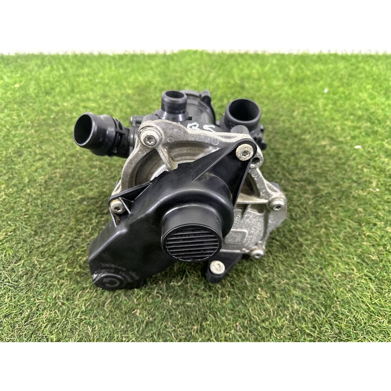 Корпус термостата с помпой (система охлаждения) AUDI Q5 FY 2018 2.0 DAYB 06L121111J