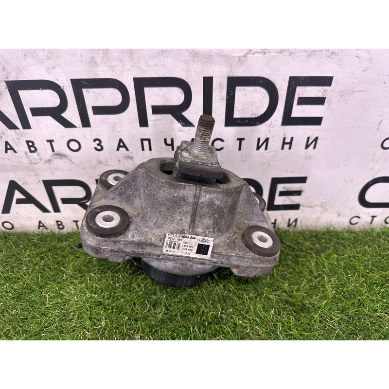 Подушка двигуна (двигатель и элементы) LAND ROVER RANGE ROVER Sport L494 2016 3.0 Diesel LR057632