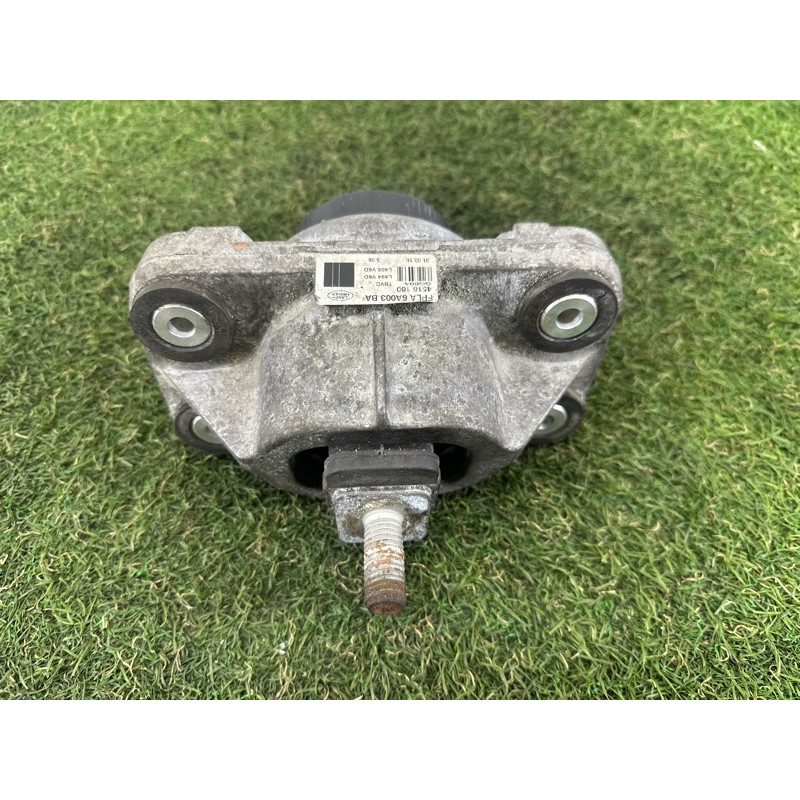 Подушка двигуна (двигатель и элементы) LAND ROVER RANGE ROVER Sport L494 2016 3.0 Diesel LR057632