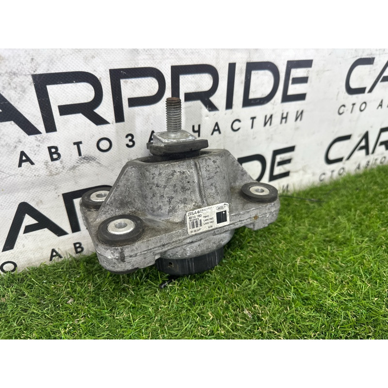 Подушка двигуна (двигатель и элементы) LAND ROVER RANGE ROVER Sport L494 2016 3.0 Diesel LR057632