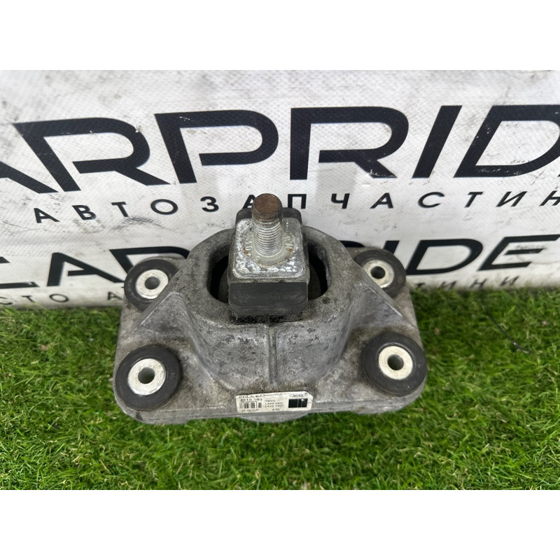 Подушка двигуна (двигатель и элементы) LAND ROVER RANGE ROVER Sport L494 2016 3.0 Diesel LR057632