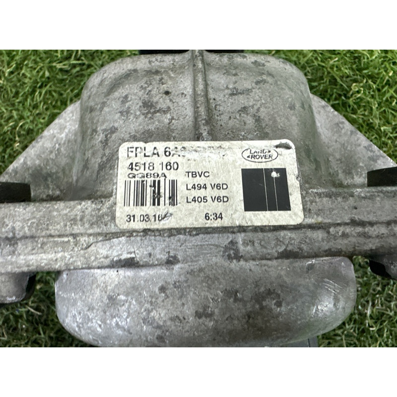 Подушка двигуна (двигатель и элементы) LAND ROVER RANGE ROVER Sport L494 2016 3.0 Diesel LR057632