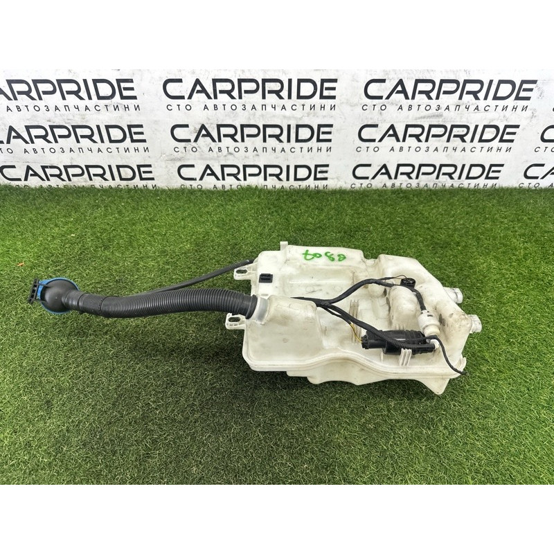 Бачок омывателя (кузов и элементы) BMW X1 F48 2016 2.0 B46B20 61667403904
