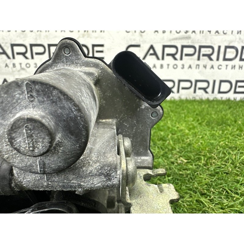 Впускний колектор (подача палива) Volkswagen Touareg NF 2011 3.0 TDI 059129712BK