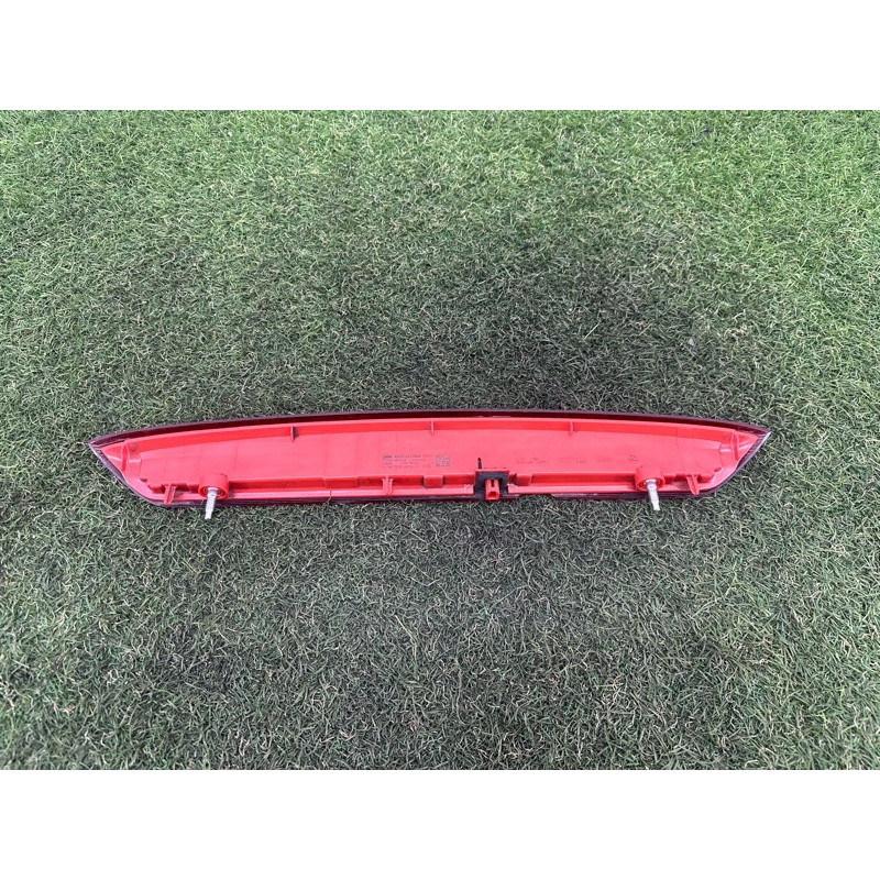 Повторитель стоп сигнала (оптика) Nissan Rogue T33 2021 2.5 PR25DD 265906RA0A