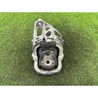 Подушка двигателя