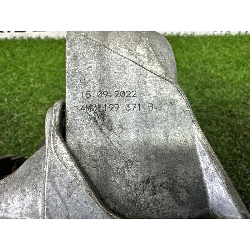 Подушка двигателя (двигатель и элементы) AUDI Q5 FY 2018 2.0 DAYB 4M0199371B