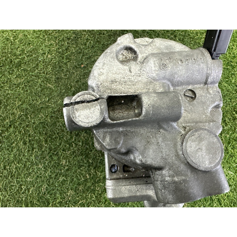 Компрессор кондиционера (отопление и кондиционирование) AUDI A4 B8 2012 2.0 CAEB 8K0260805L