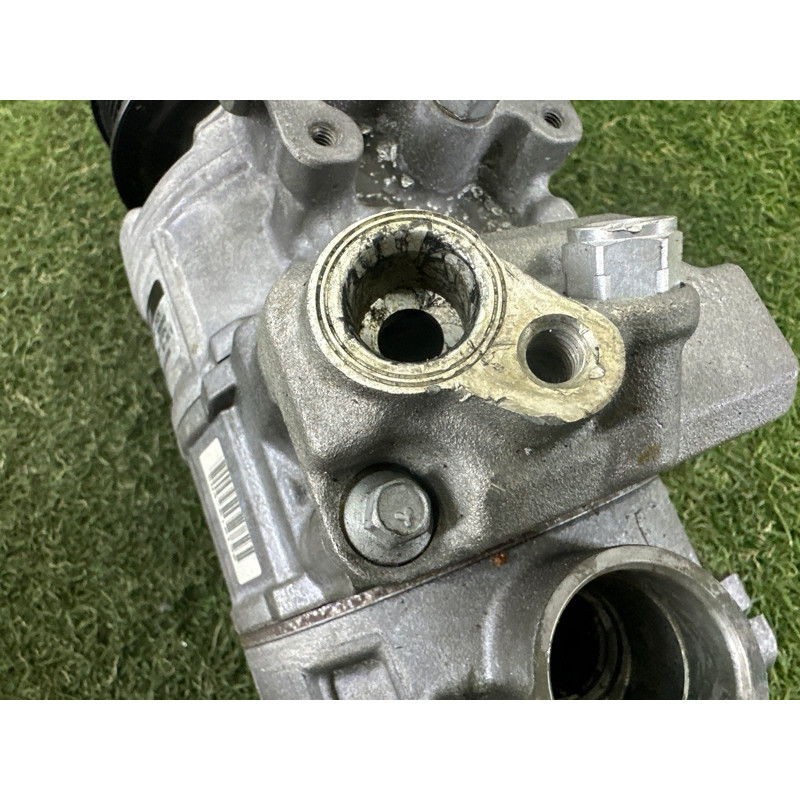 Компрессор кондиционера (отопление и кондиционирование) AUDI A4 B8 2012 2.0 CAEB 8K0260805L