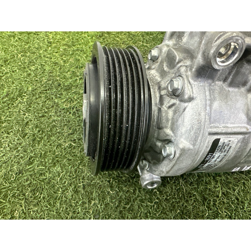 Компрессор кондиционера (отопление и кондиционирование) AUDI A4 B8 2012 2.0 CAEB 8K0260805L