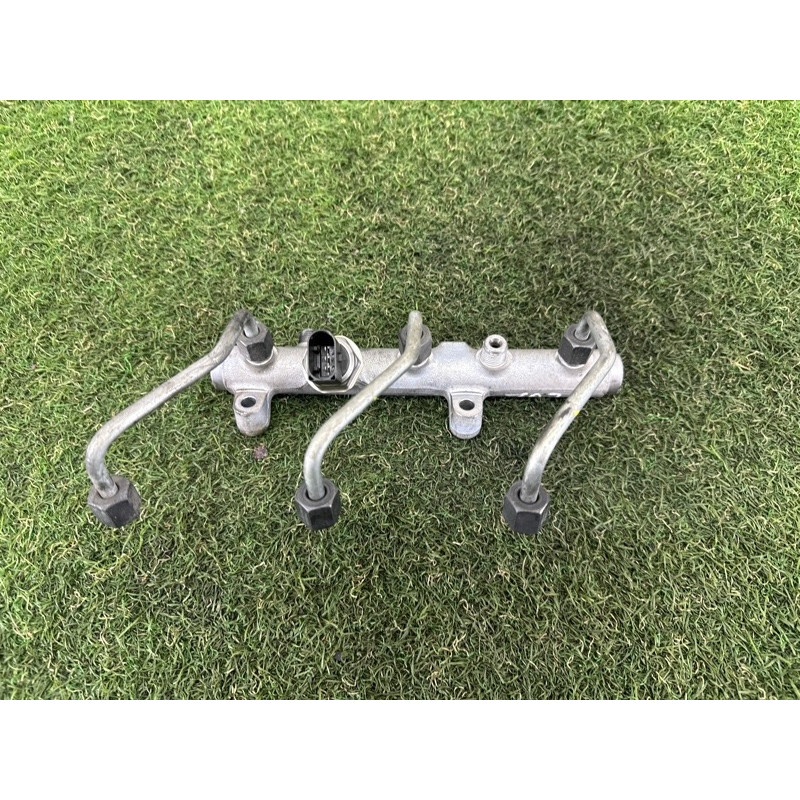 Топливная рампа (топливная система) AUDI Q7 4L 2011 3.0 CATA 059130089AM